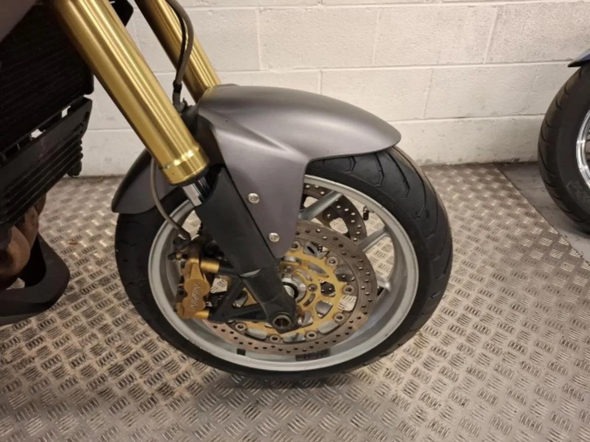 Triumph Tiger 1050 2010 - Image 3