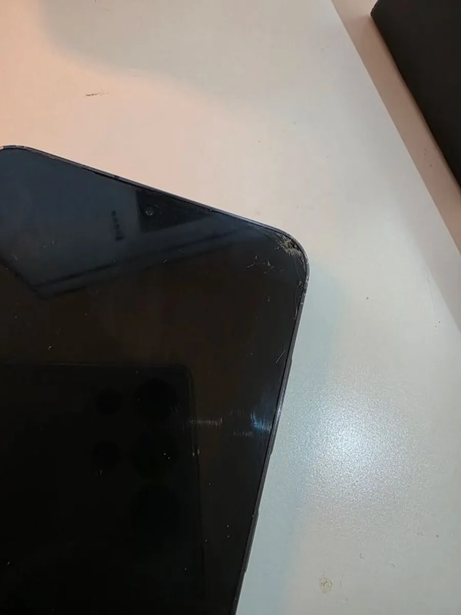 Samsung Galaxy S23+ - Image 3