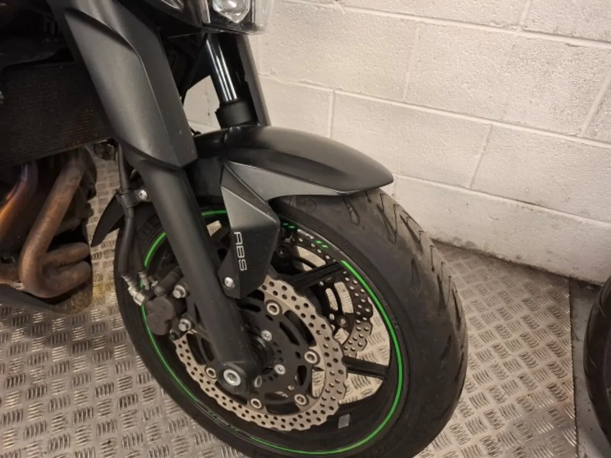 Kawasaki ER6N 2016 - Image 3