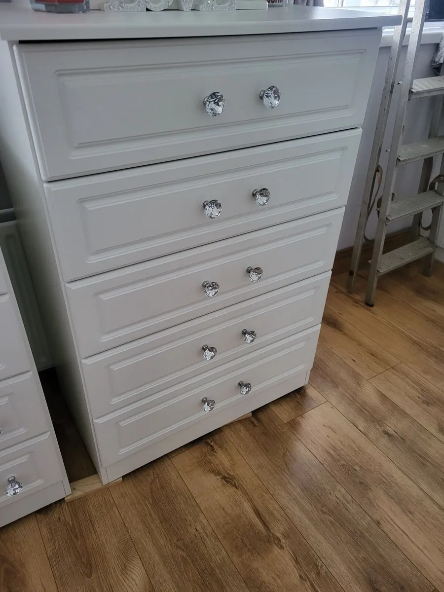 Chest of drawers - Image 3