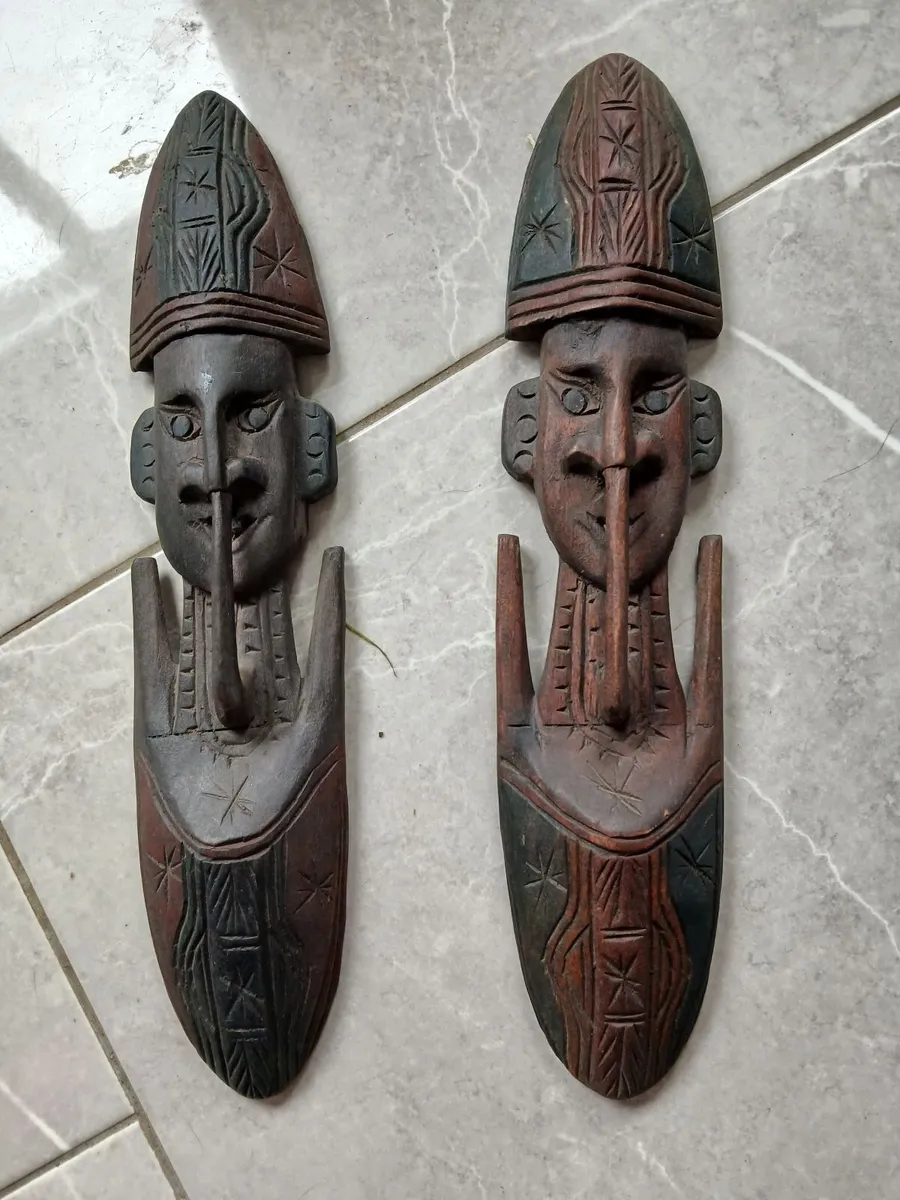 Wooden mask wall plaques