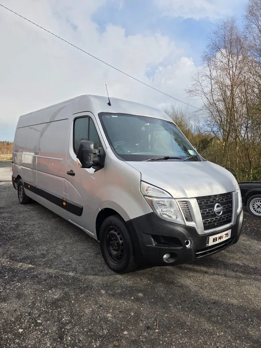 Nissan NV400 - Image 2