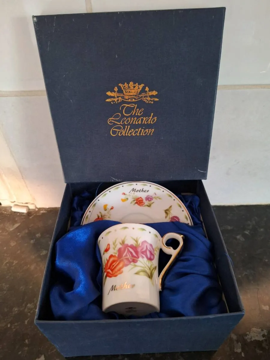 Vintage Leonardo Collection mother cup and saucer