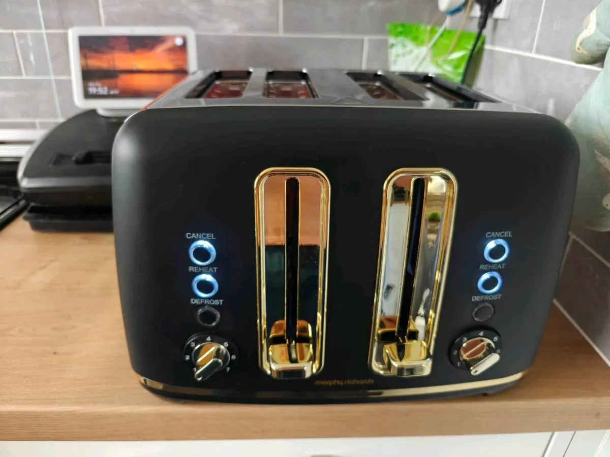 Morphy Richards Ascend 4 Slice Toaster - Image 2