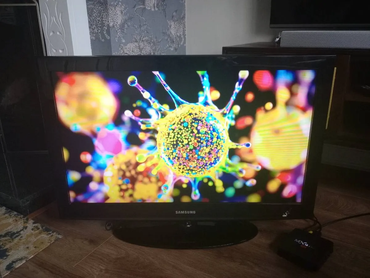 Samsung 32" HD TV LE32D400E1W - Image 3
