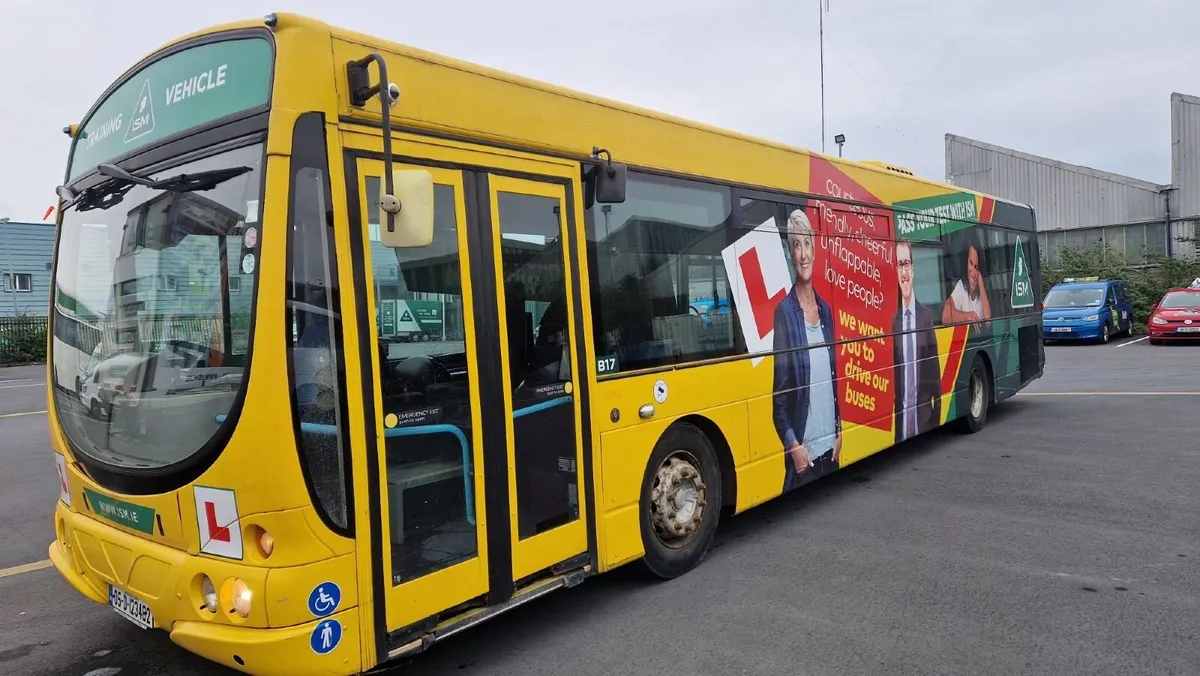 Volvo Bus / Coach 2005 - Image 3