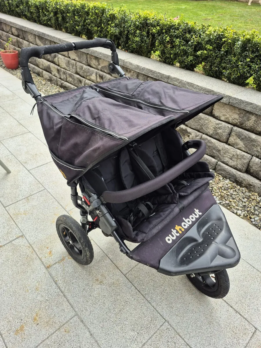 Out n About twin buggy - Image 1