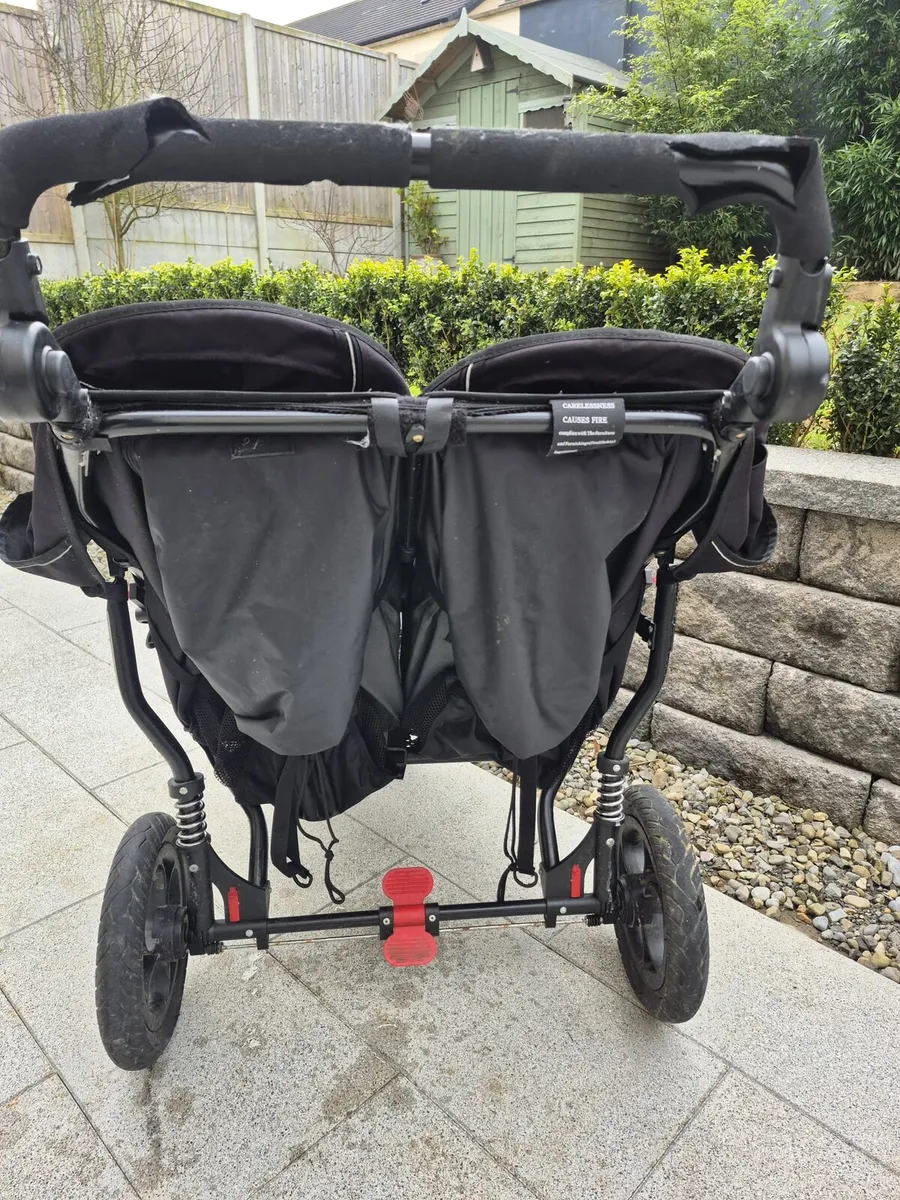 Out n About twin buggy - Image 2