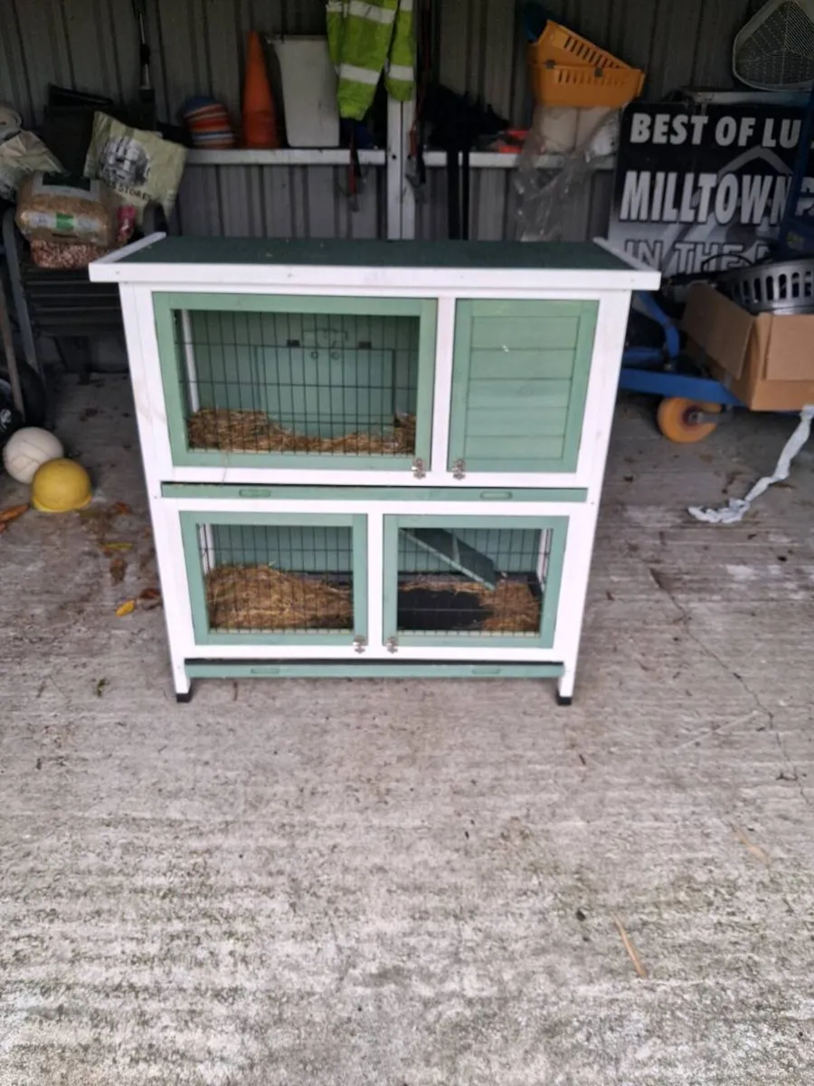 Rabbit hutch - Image 3
