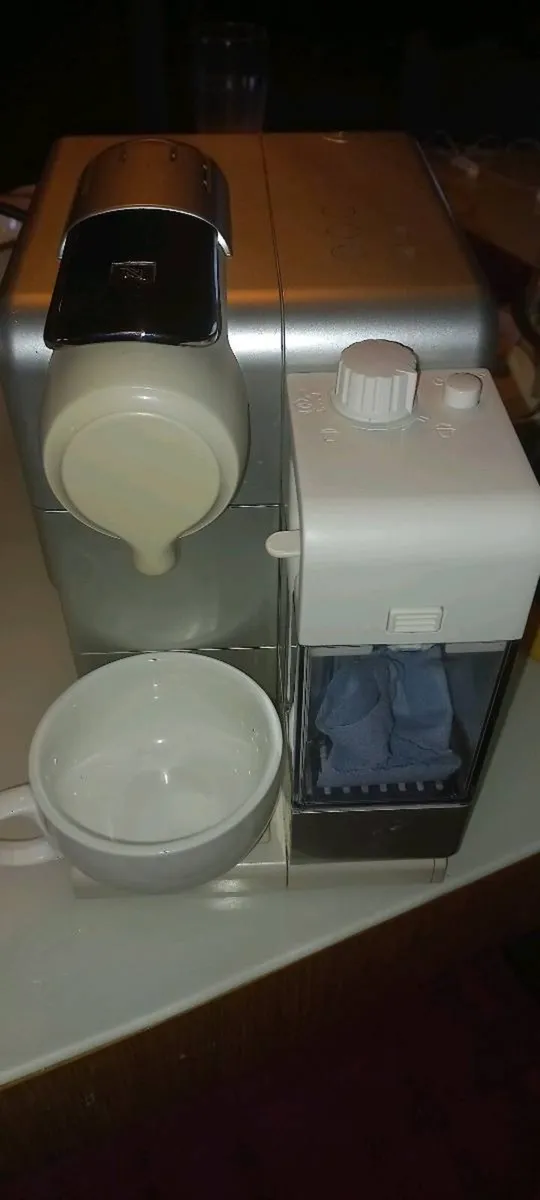 Nespresso EN 550 Latt - Image 4