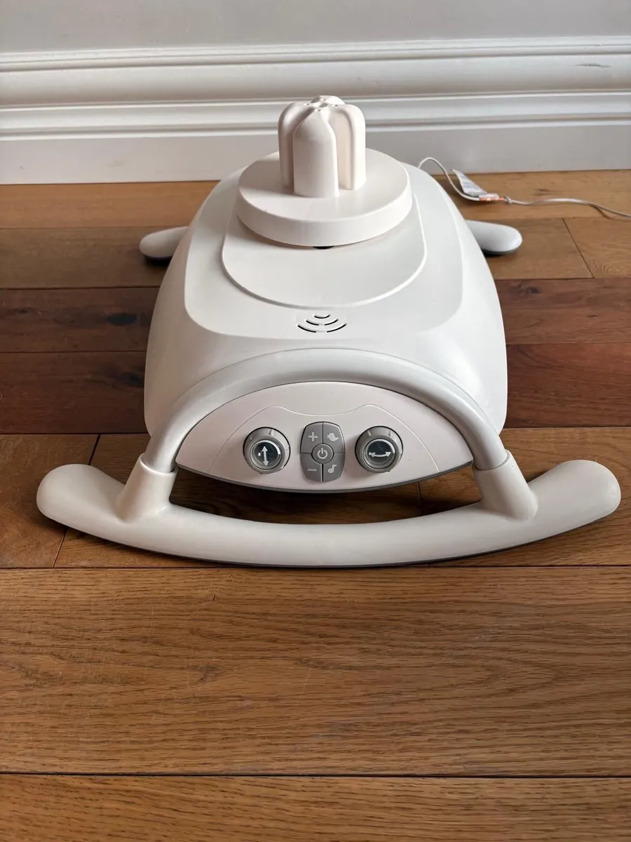 Joie Sansa baby seat glider and rocker 2 in 1 - Image 4