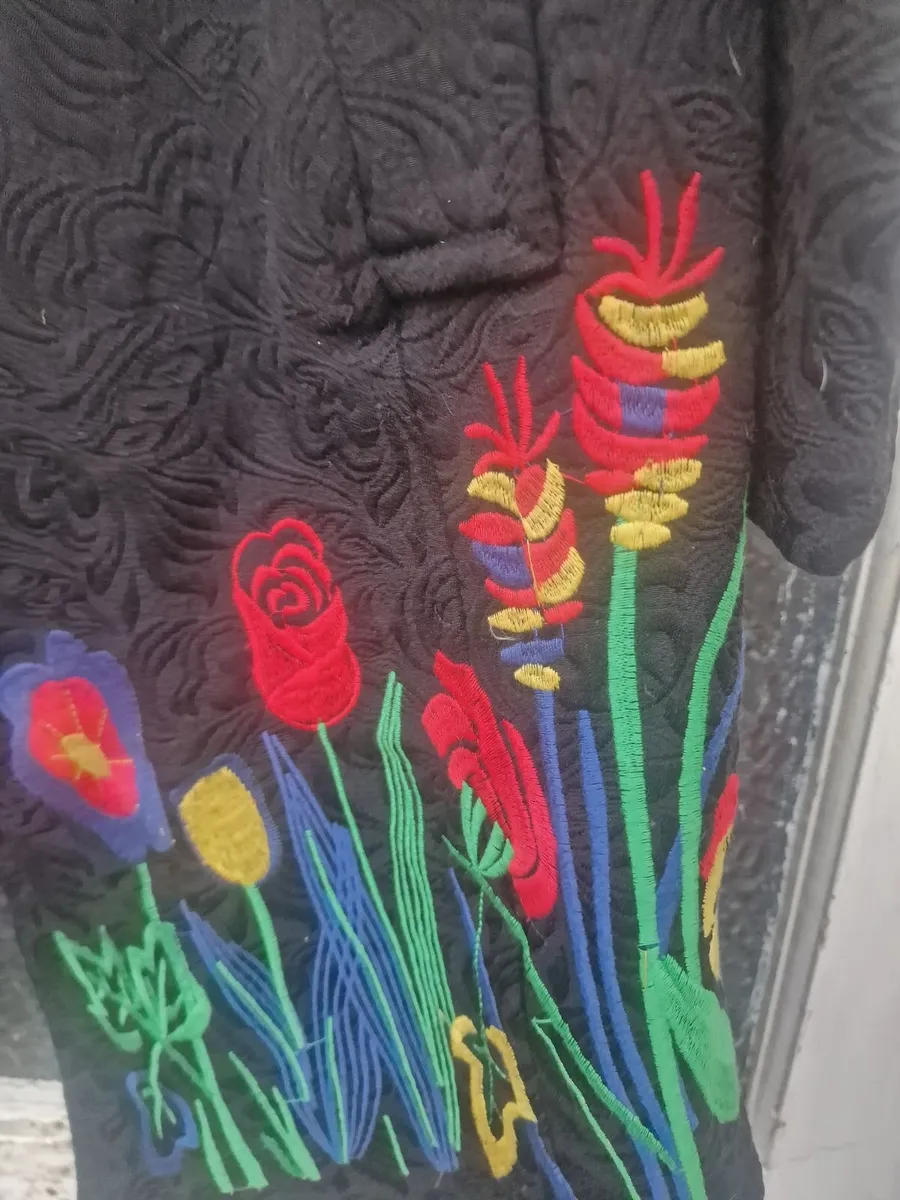 Ladies coat . - Image 4