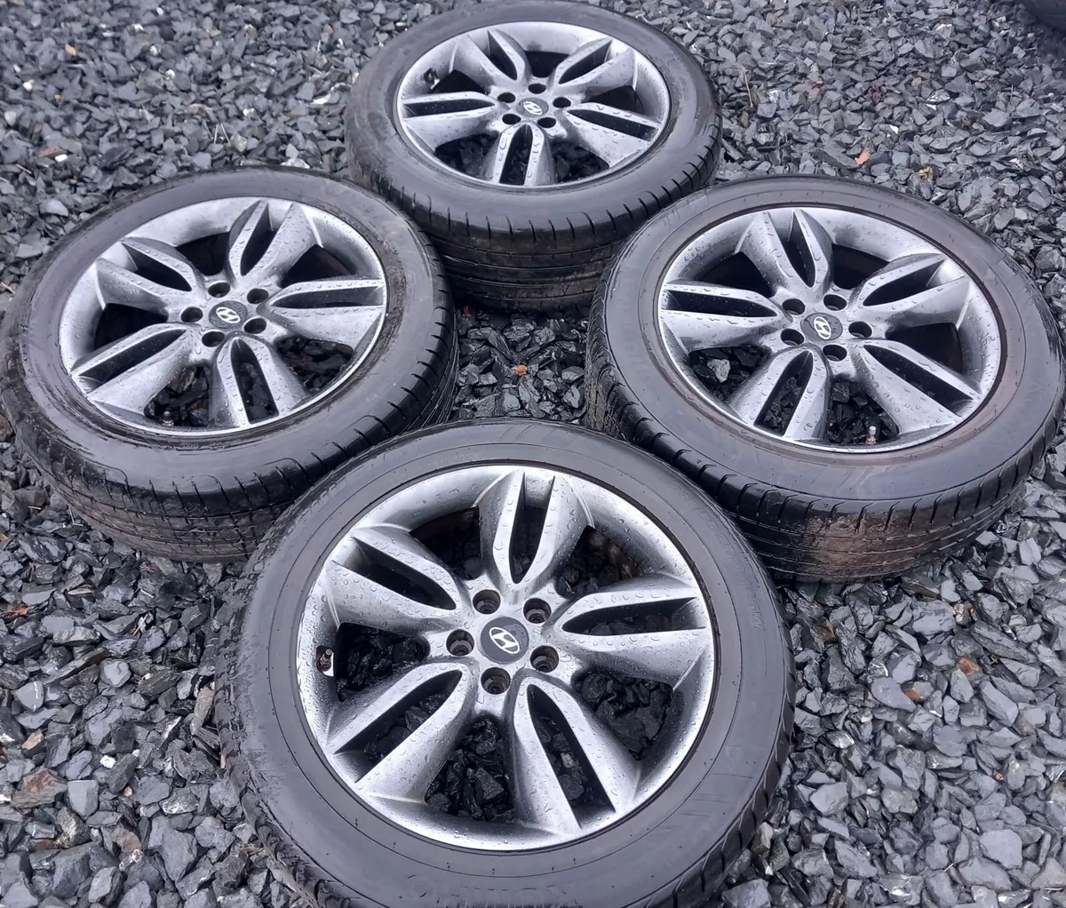 Excellent Condition 5x114.3 Genuine 19inch alloys - Image 1