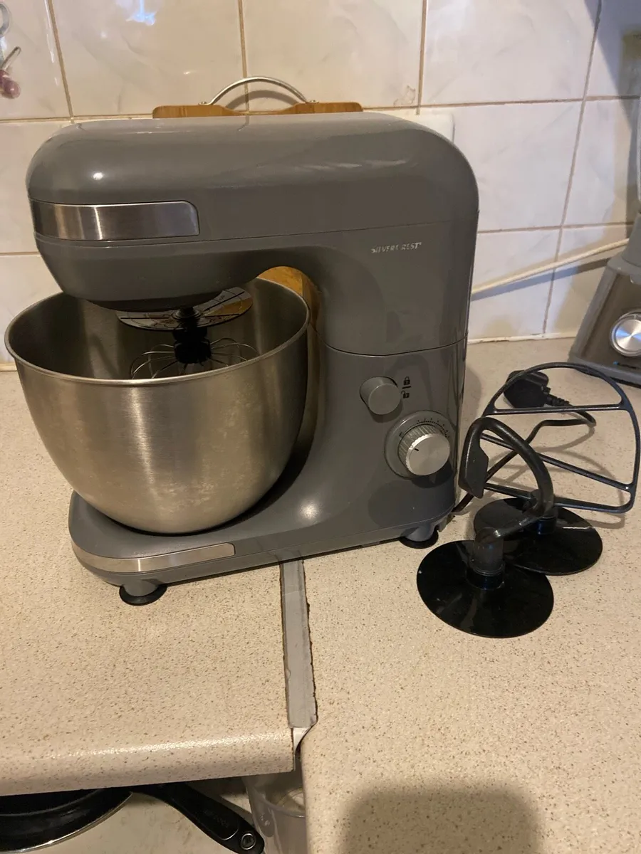 Stand mixer with 3 attachments - Image 2