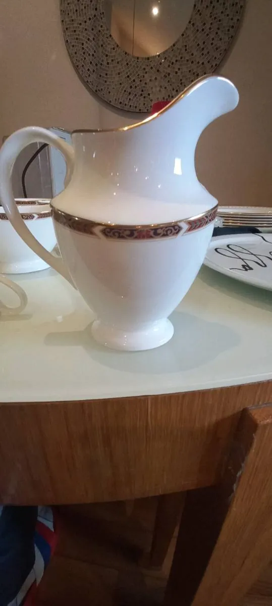 Vintage Royal Doulton St Michael tea set - Image 2