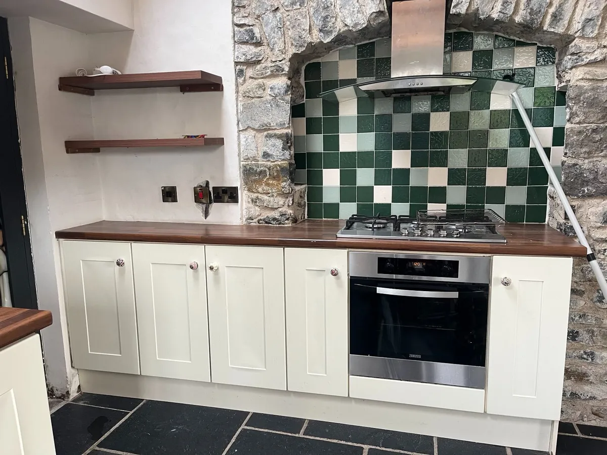 Shaker Style Kitchen - Image 2