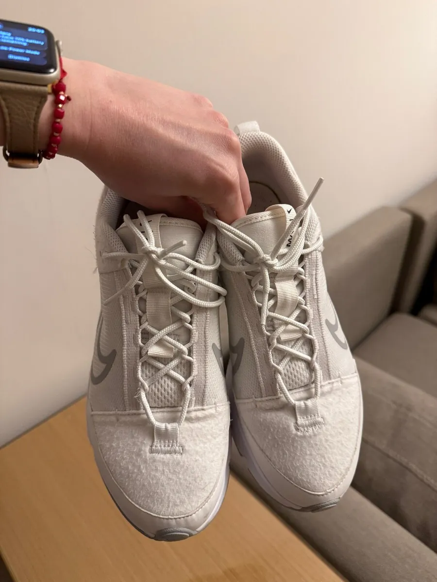 Nike trainers - Image 2