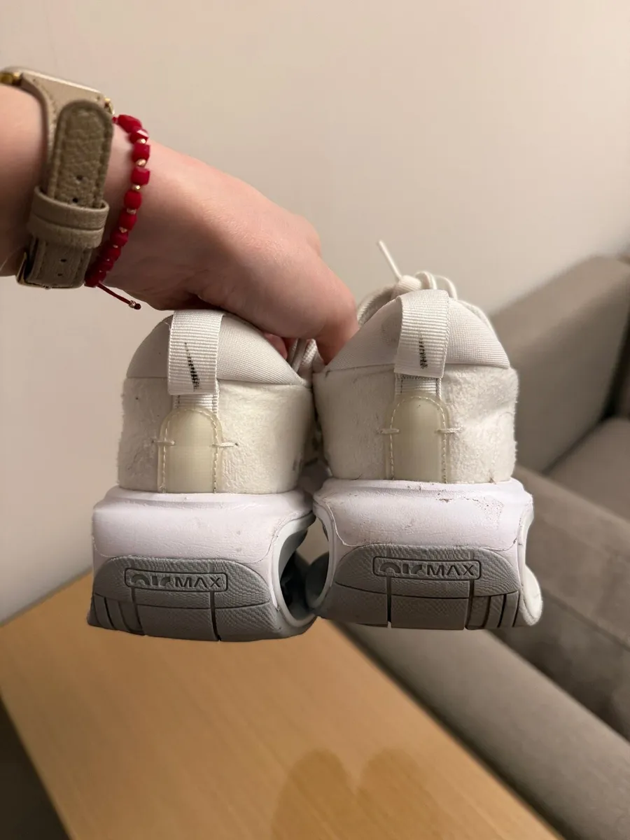 Nike trainers - Image 3