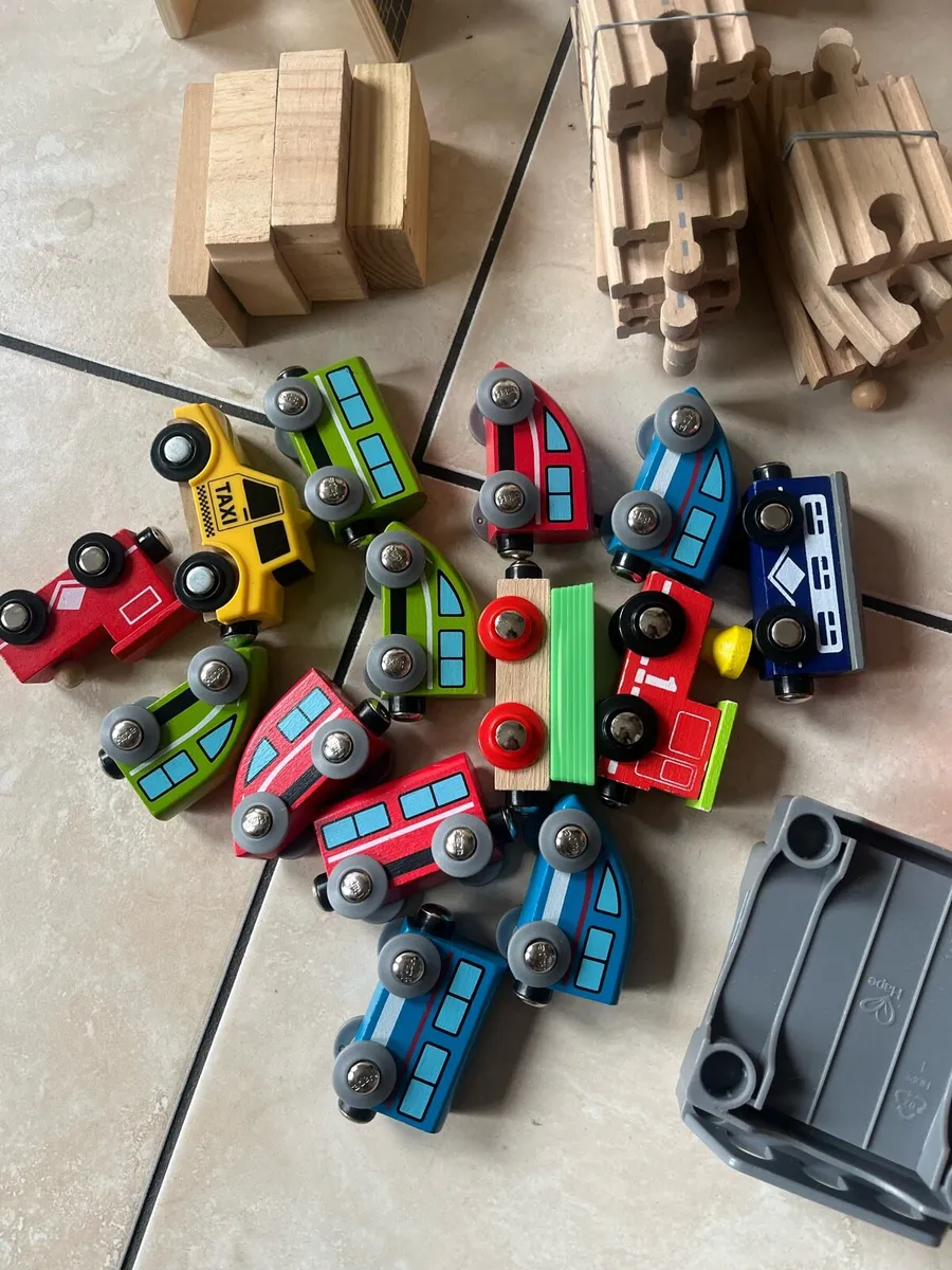 Wooden Train Tracks - Image 3