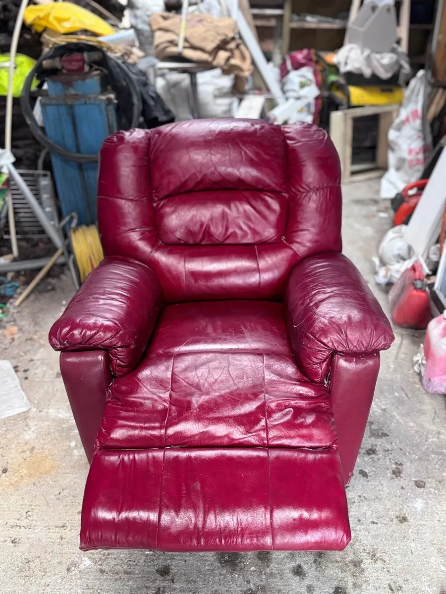 Recliner Chairs - Image 2