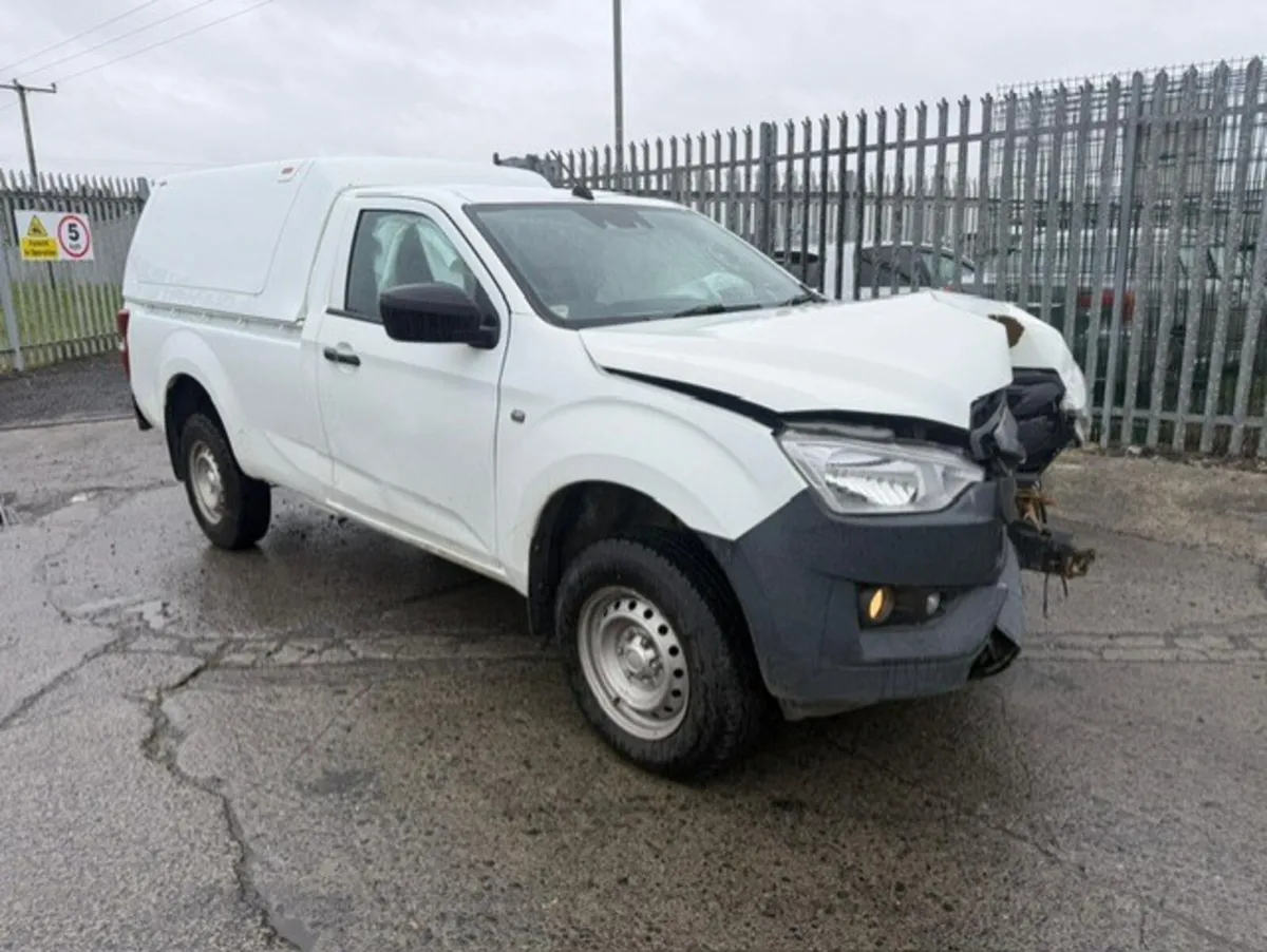 2022 IZUSU DMAX 1.9D  JUST IN FOR BREAKING - Image 1