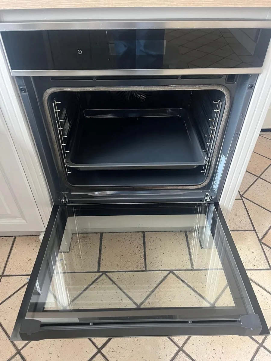Electrolux Oven & Hob - Image 3