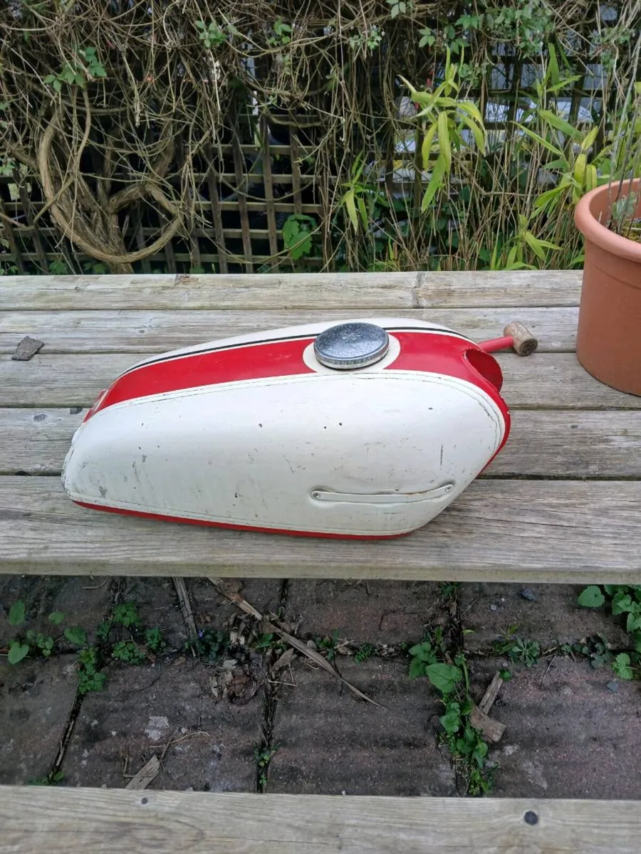 Yamaha DT Parts ,Yamaha R5/DS7 Tank ,TZR - Image 4