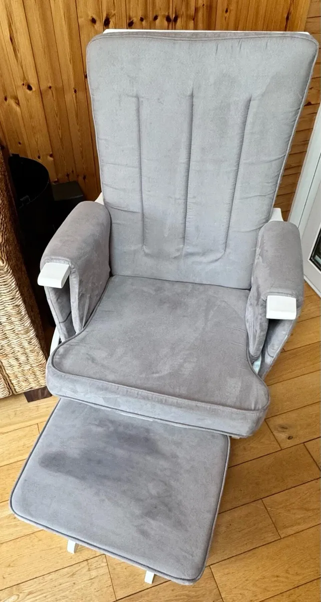 Nursery Reclining Gliding Chair