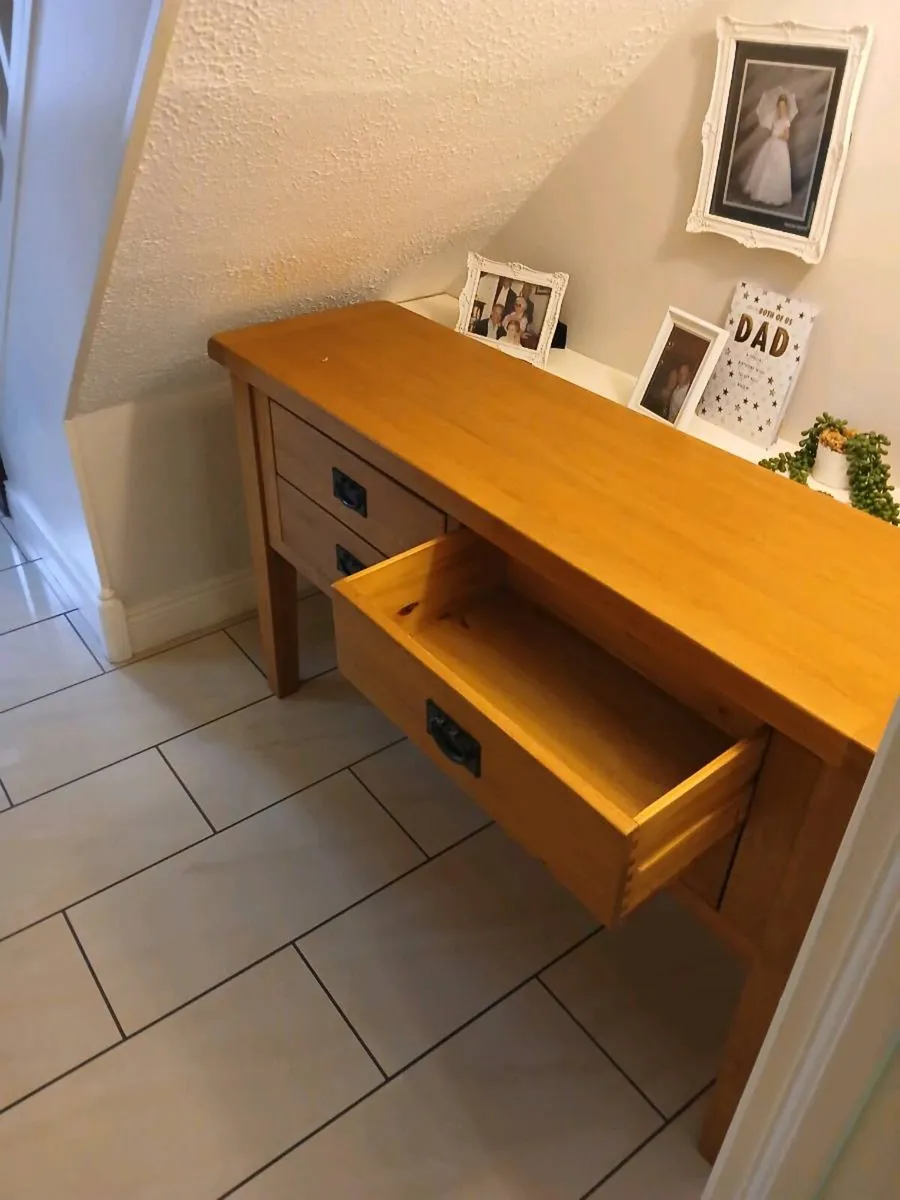 Hall table - Image 2