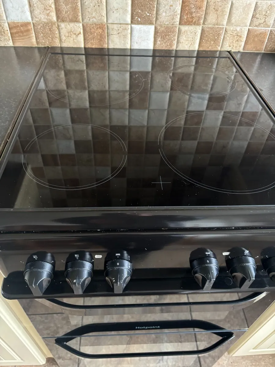 Hotpoint electric cooker - Image 1