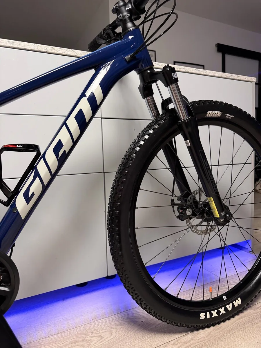 Giant Talon Hardtail Bike XS - Image 3