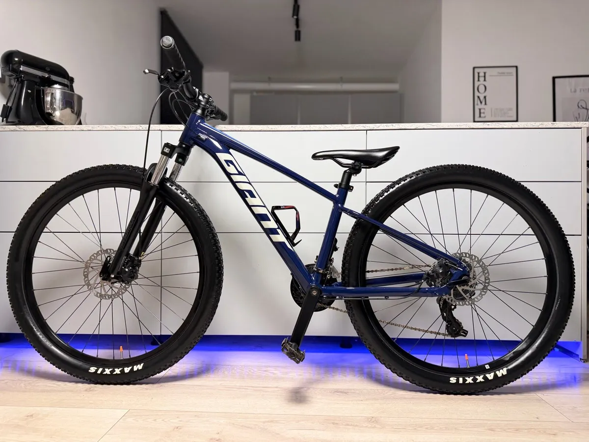 Giant Talon Hardtail Bike XS - Image 2
