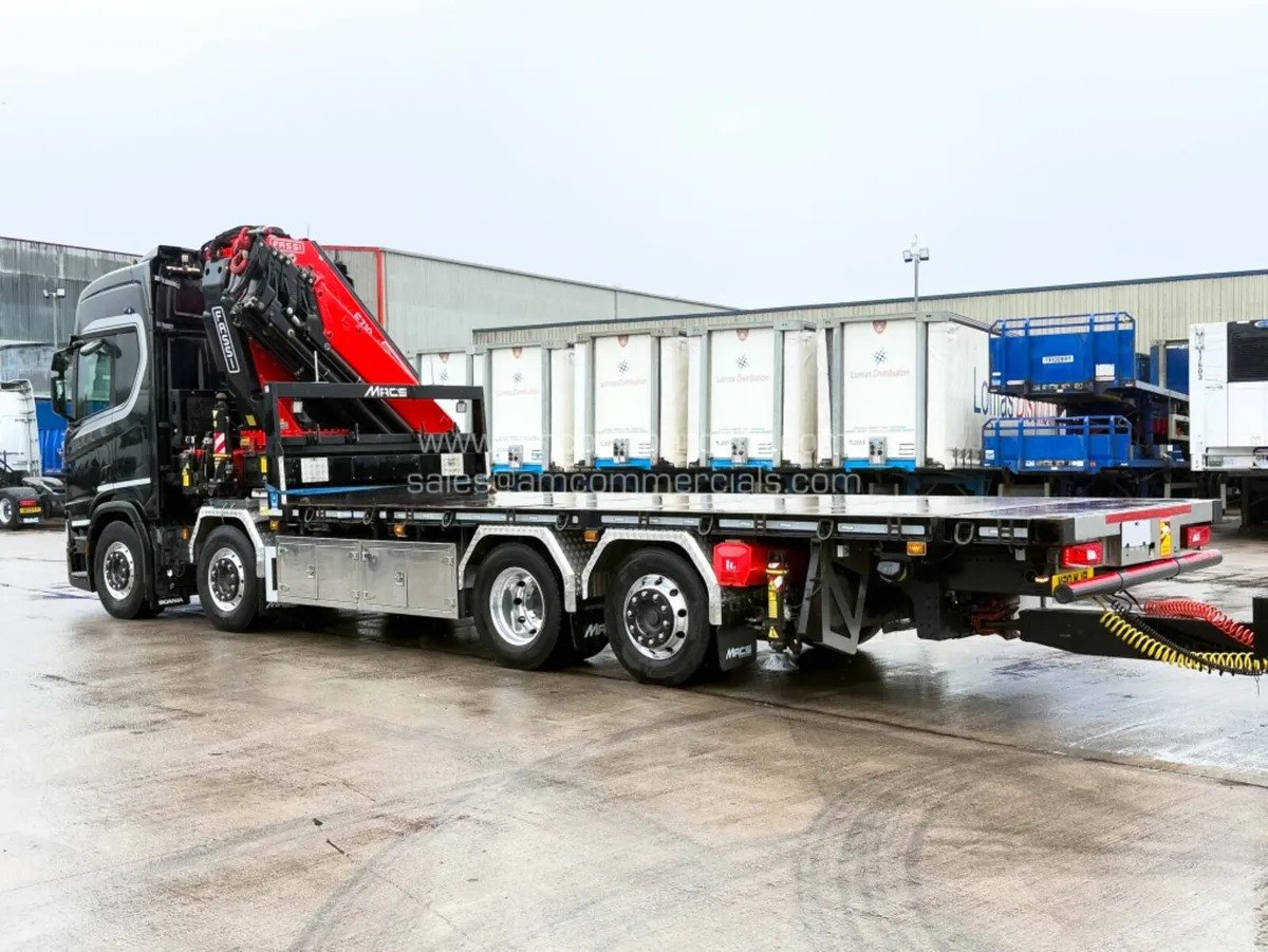 2023 SCANIA R500 HIGH CAB & CRANE MOUNTED FLATBED - Image 4