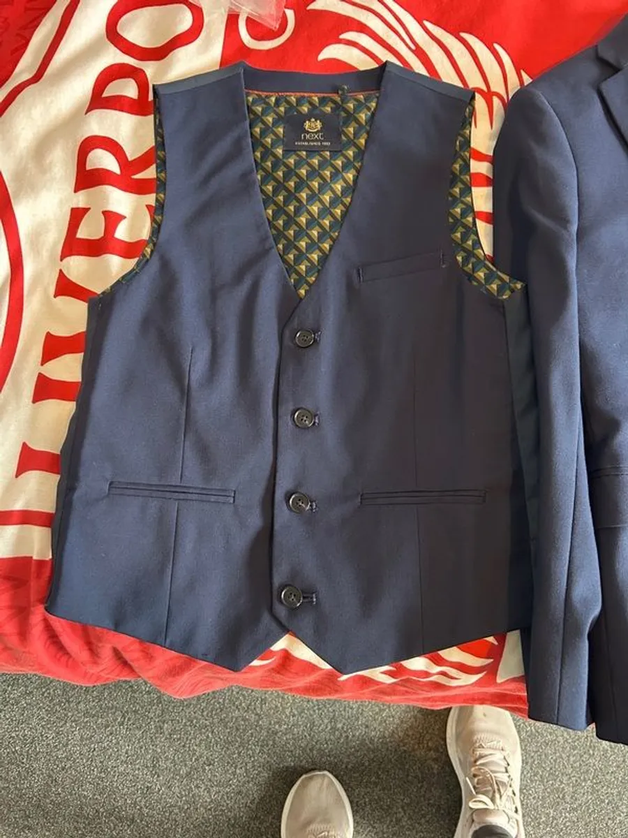 Boys communion suit - Image 3