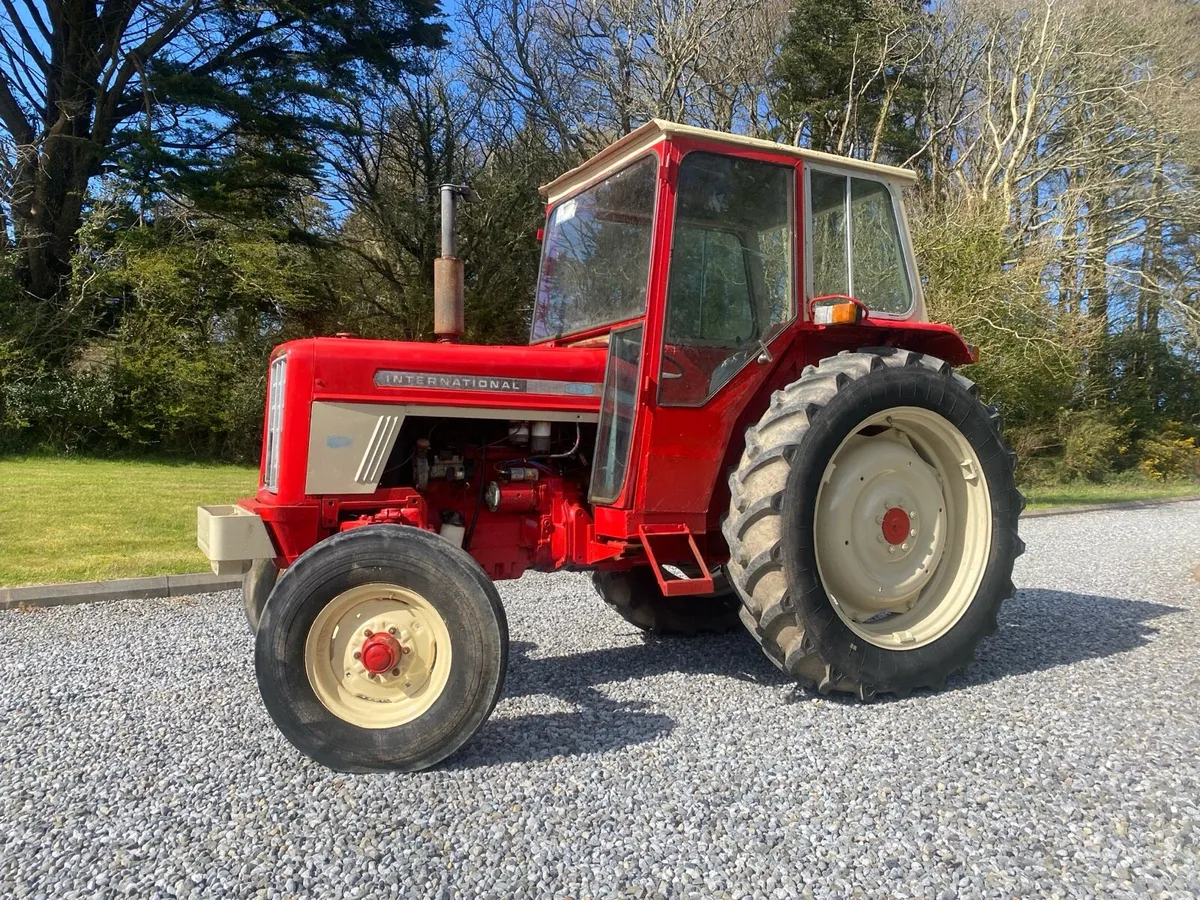 International Tractor - Image 2