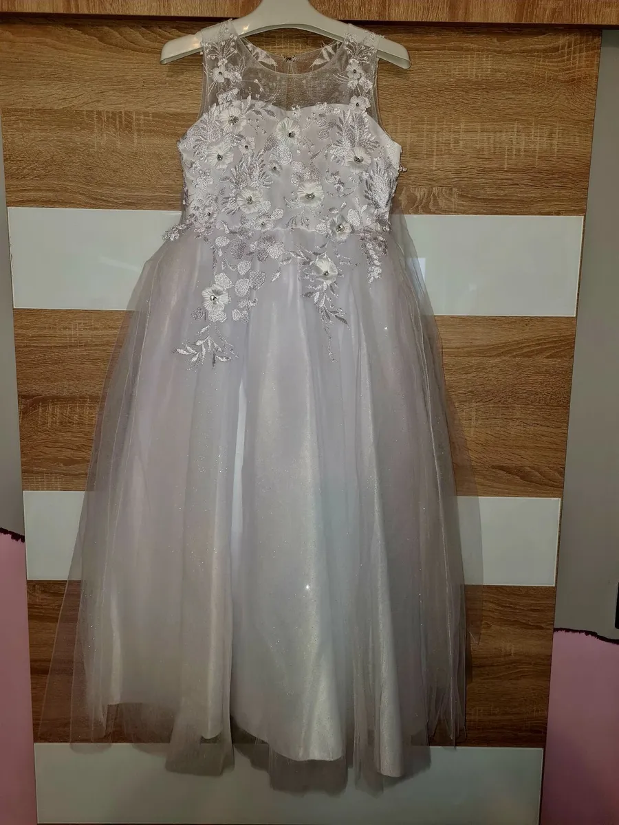 Beautiful communion dress + free accessories - Image 4