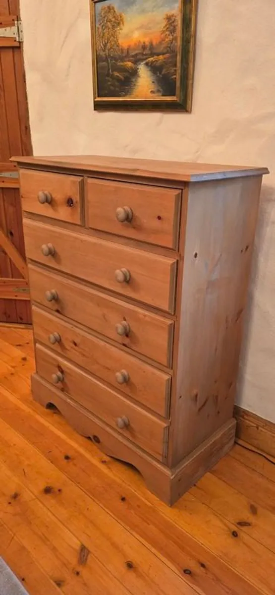 Chest of drawers - Image 1