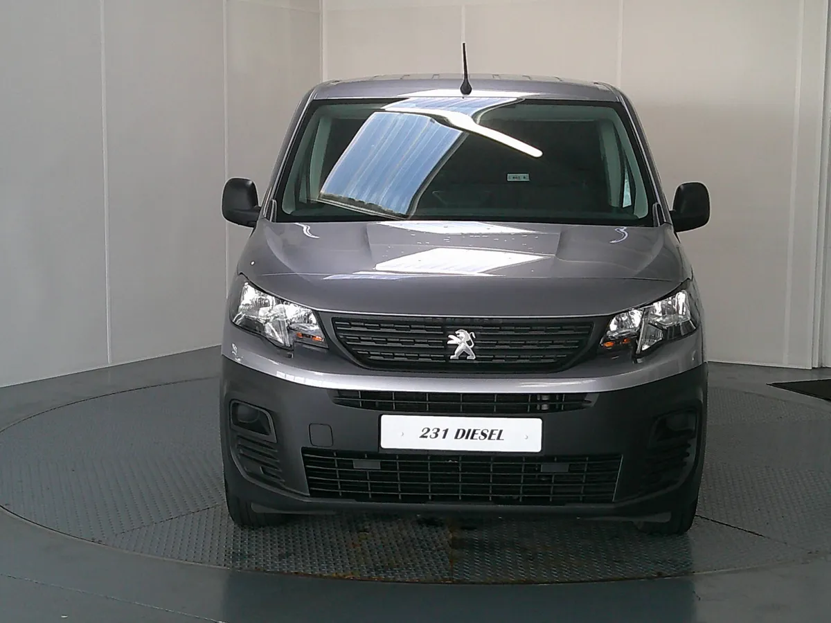 Peugeot Partner 2023 - Image 2