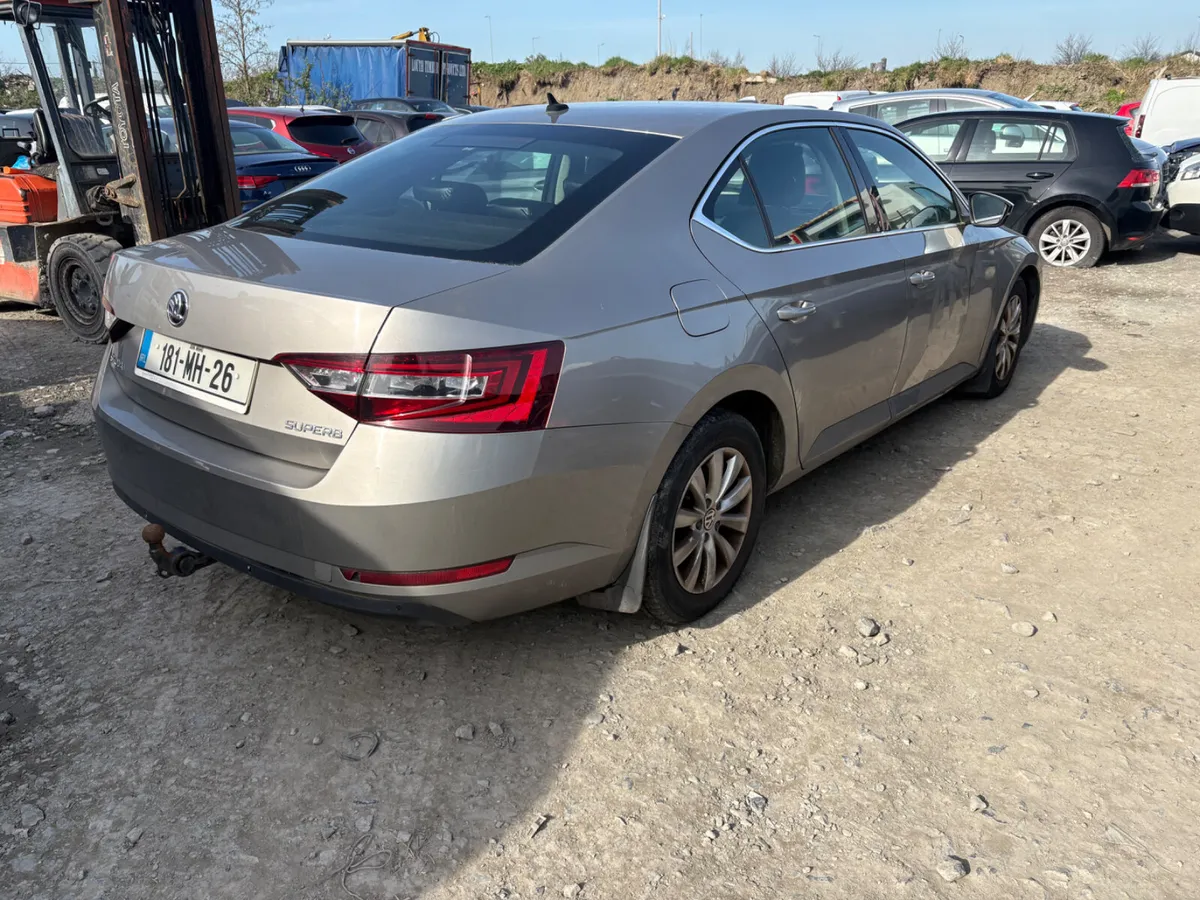 2018 Skoda Superb 2.0 Tdi Engine Damage - Image 4