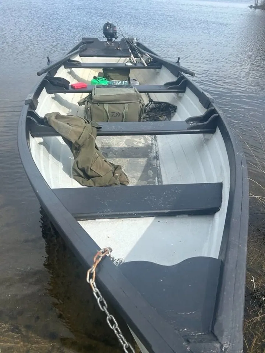 19ft MCA lake boat. - Image 2