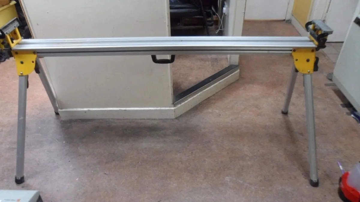 DeWalt Stand (DE7024 XJ) - Image 1