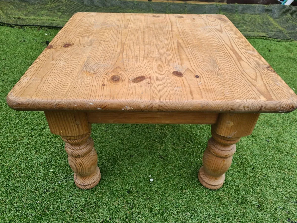 Small solid natural wood table 60cm x 60cm x 40cm - Image 2