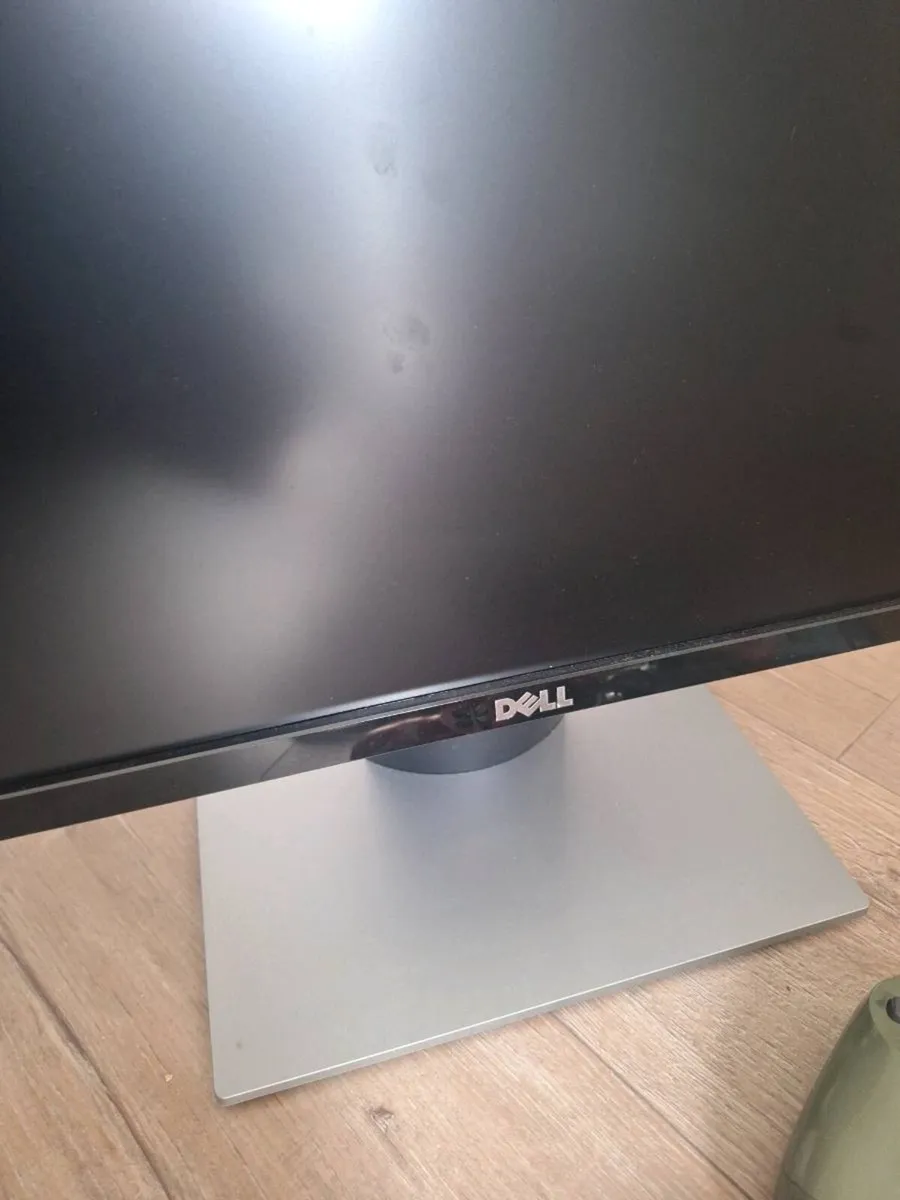 PS4 Slim gaming setup for sale – ready to plug in - Image 3