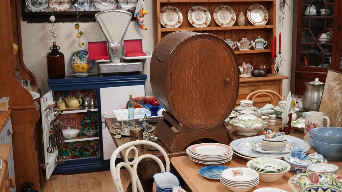 Vintage Barrel-Style Mini Bar Cabinet - Image 1