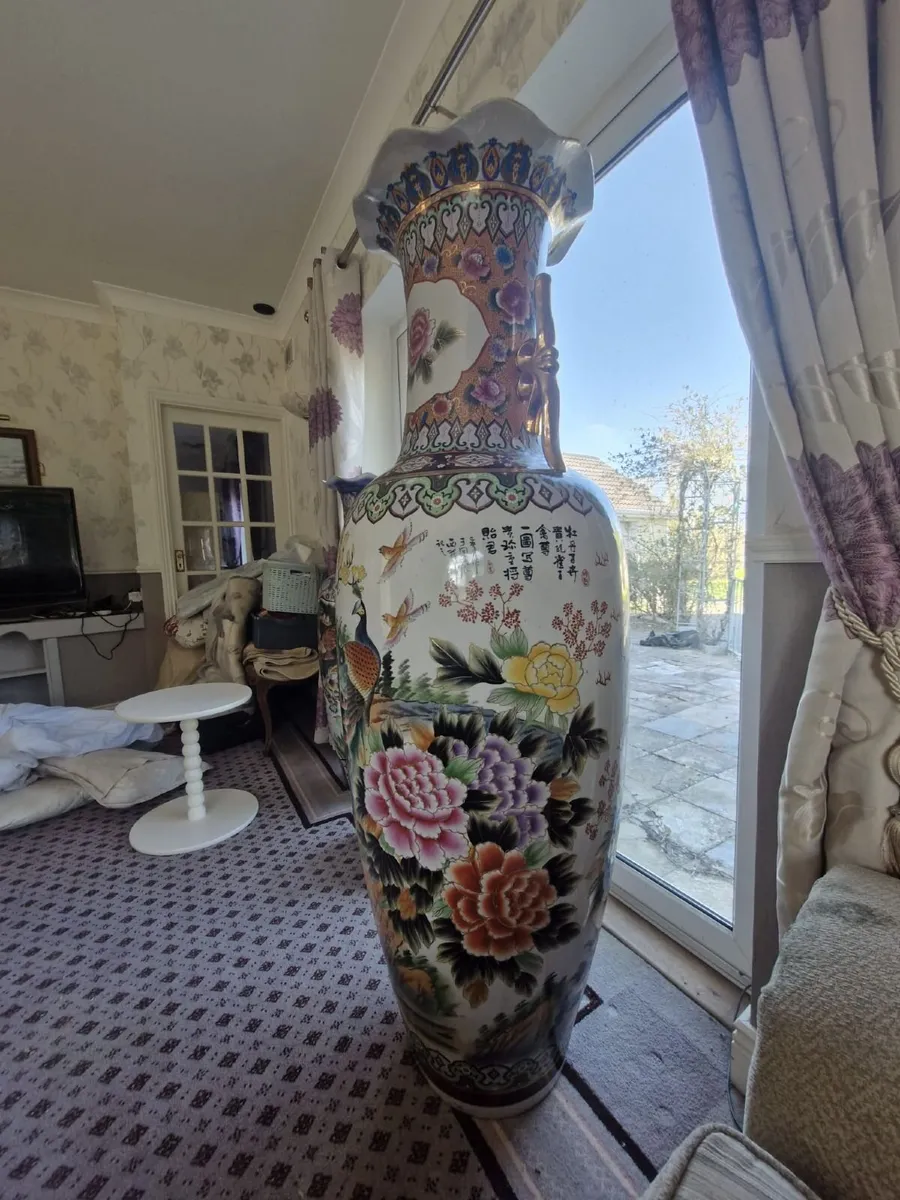 Chinese Vases for sale - Image 2