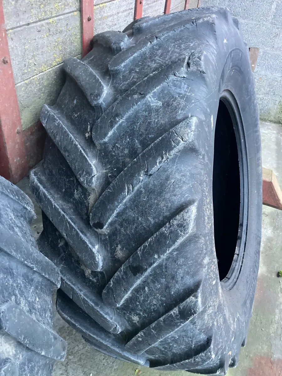 Michelin 540/65/30 - Image 2
