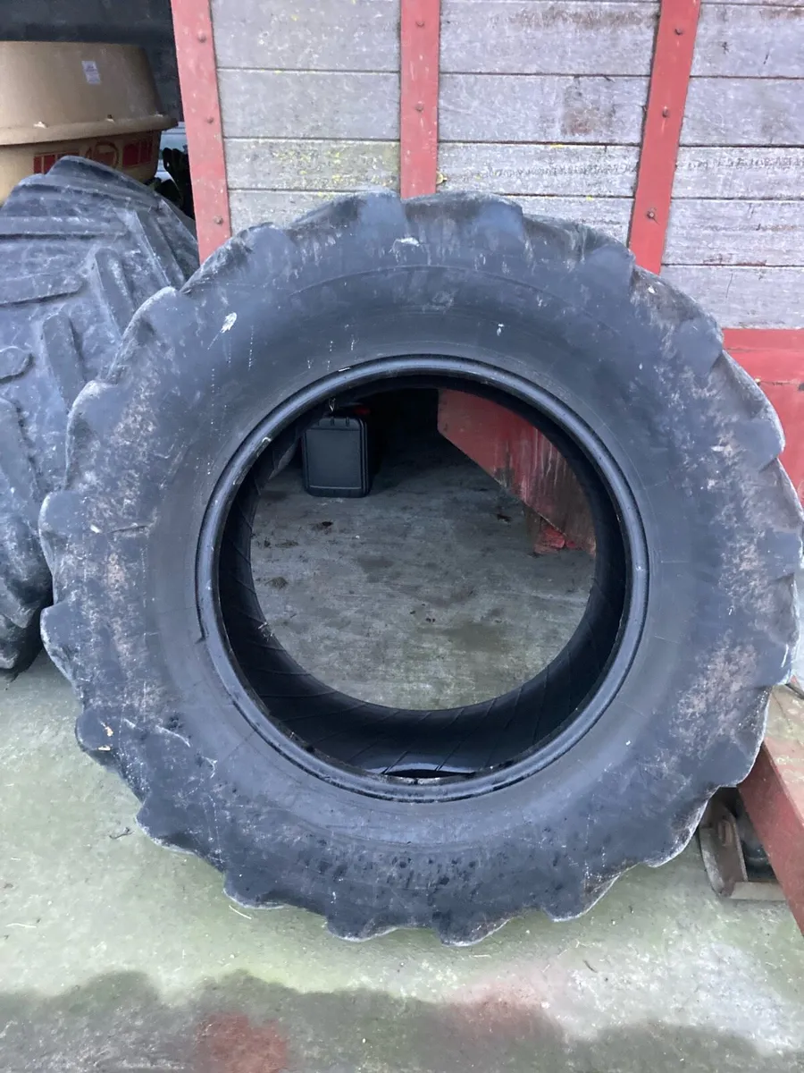 Michelin 540/65/30 - Image 4
