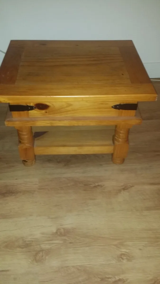 Mexican pine table 66cmx43cmx53cm can sell separat