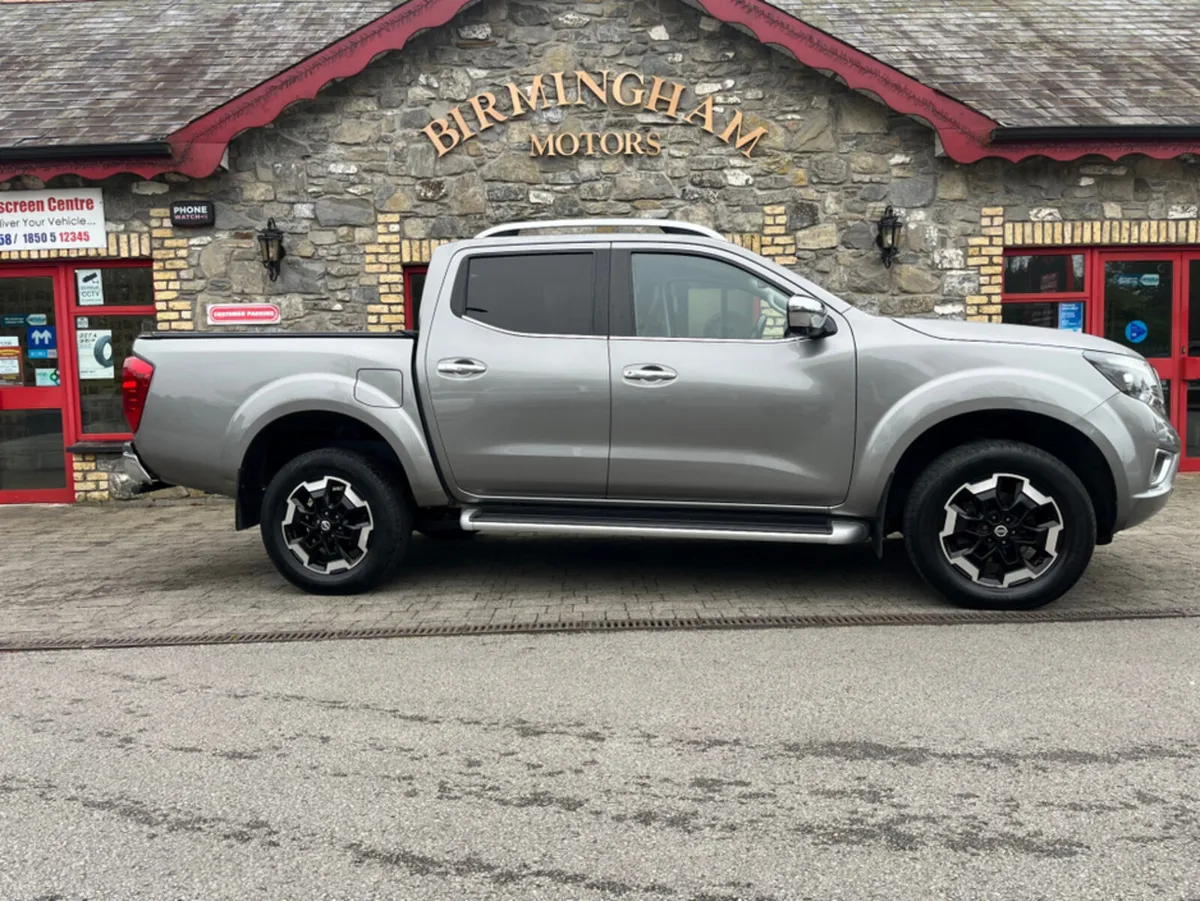Nissan Navara TEKNA DCI SHR DCB - Image 4