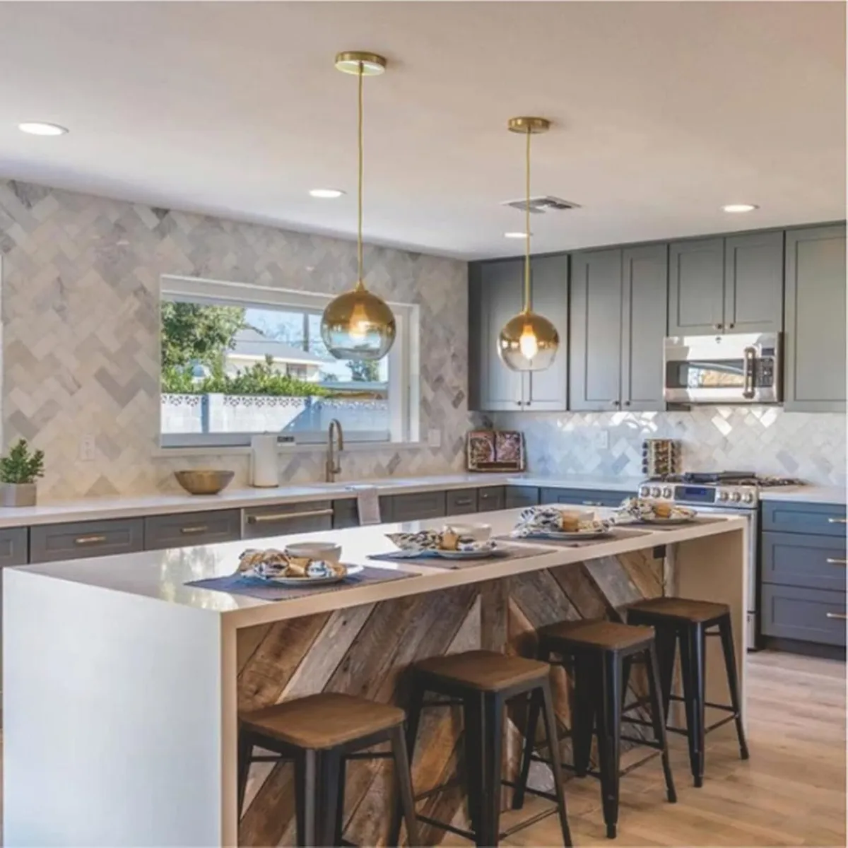 Spherical Gradient Color Glass Pendant Light - Image 3